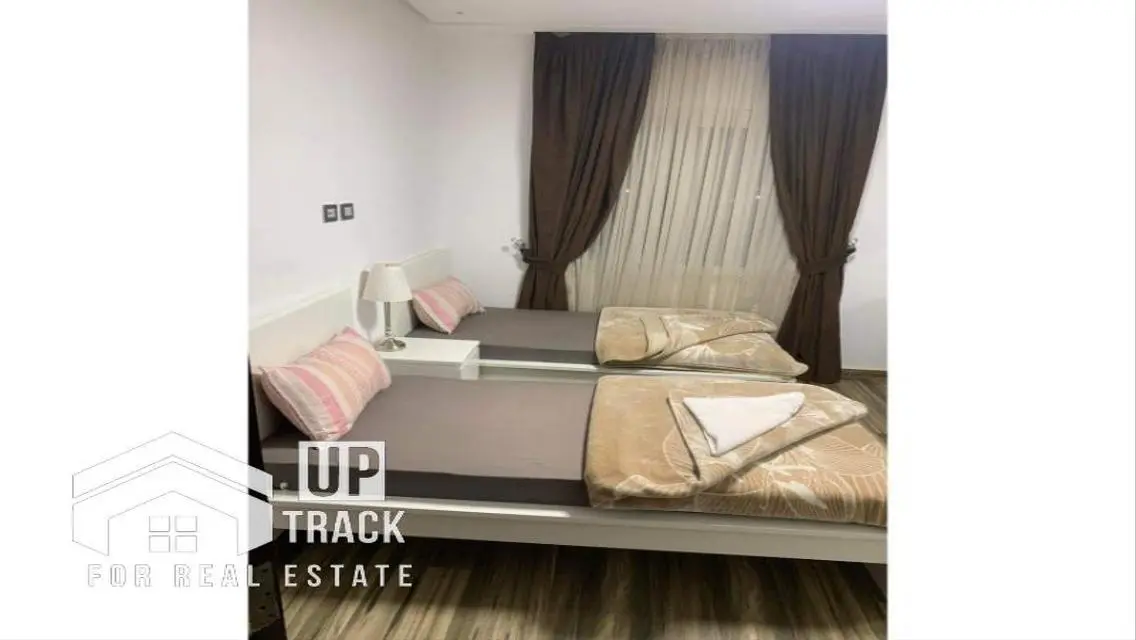 Stunning Apartment for Sale with Security Guard and Covered Parking