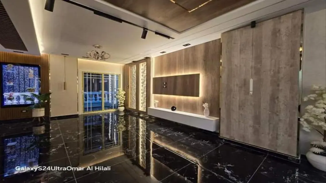 Stunning 185 sqm Apartment in Prime Location