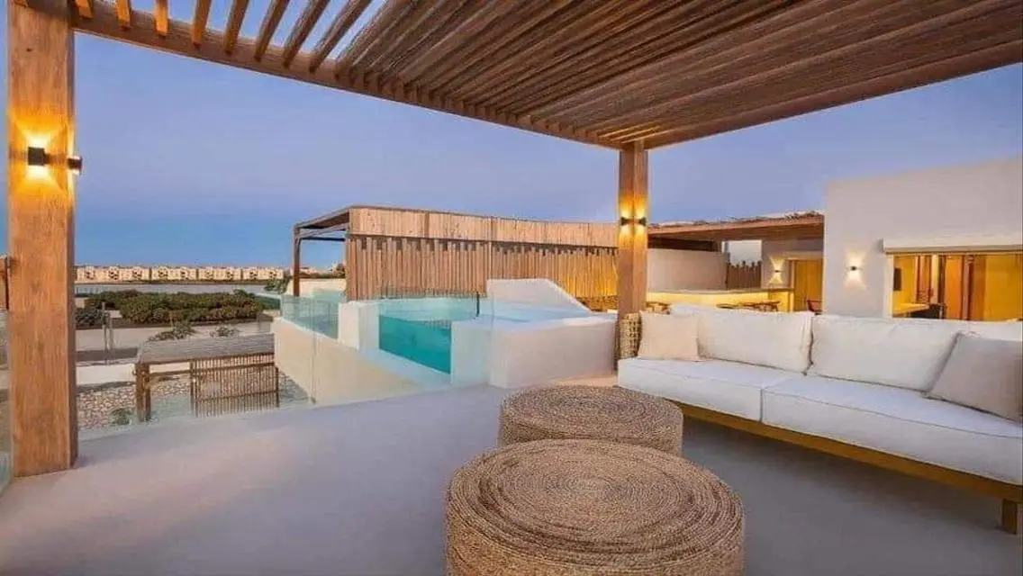 Stunning Apartment with Central AC and Private Garden