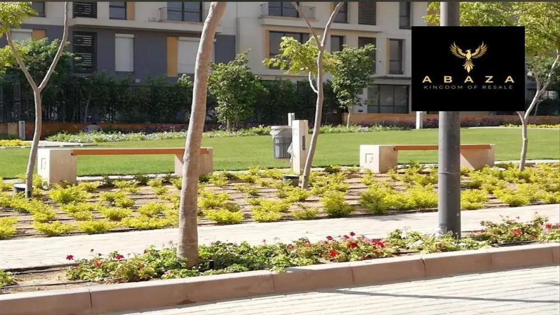 شقة مميزة مع شرفة وحارس أمن