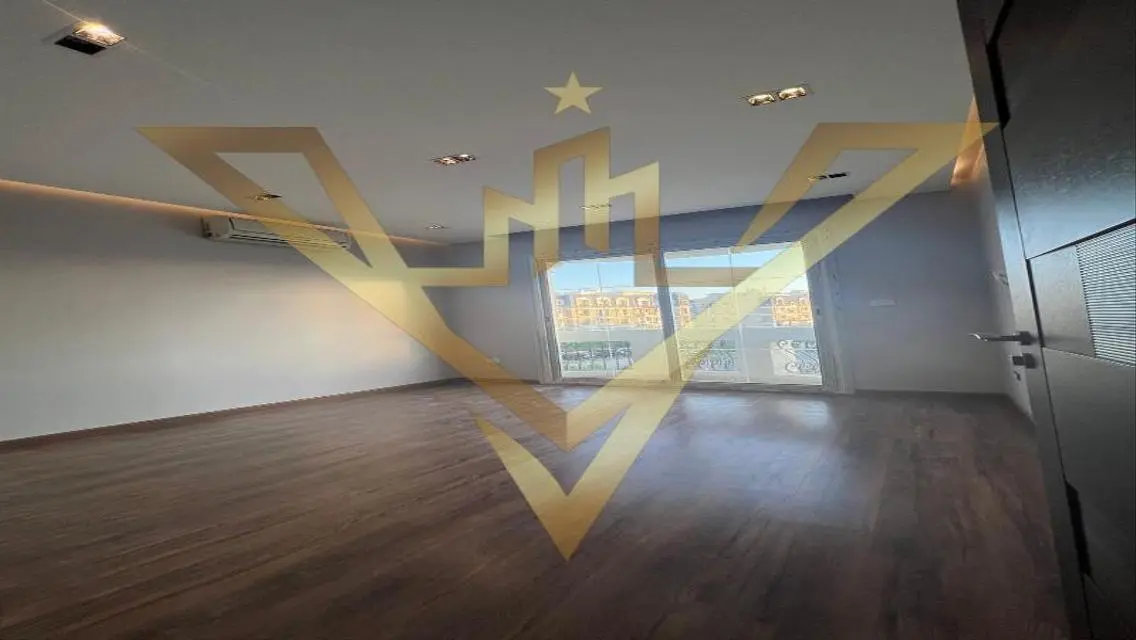 Luxury Apartment with Modern Design and Stunning View