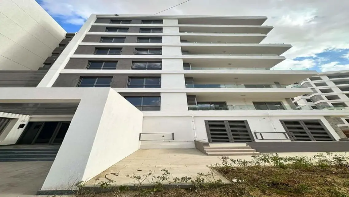 Luxurious Property - 182 Square Meters with Balcony and Security Guard