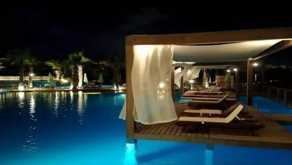 Luxury Apartment in North Coast - 120 sqm