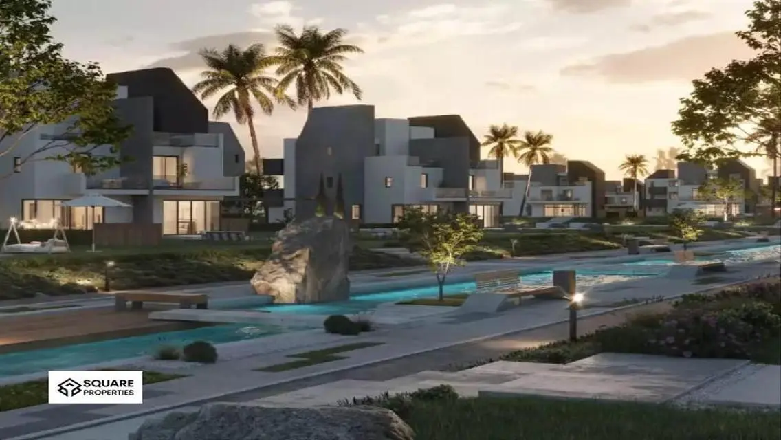Luxury Villa with Private Garden and Pool in the City Center