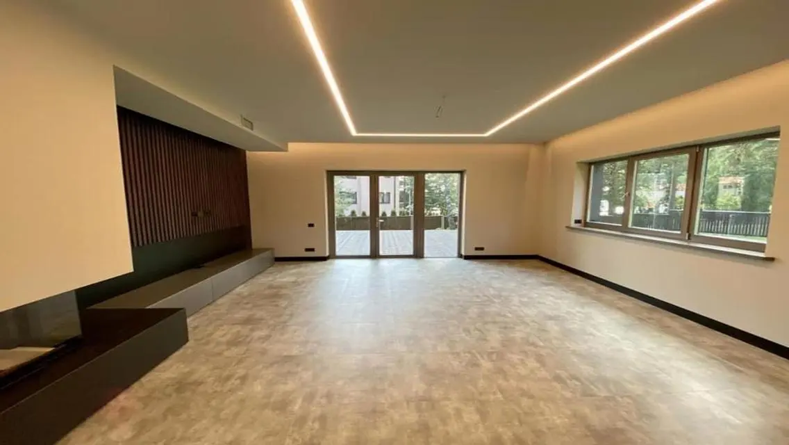 Luxury 3 Bedroom Apartment with Stunning View