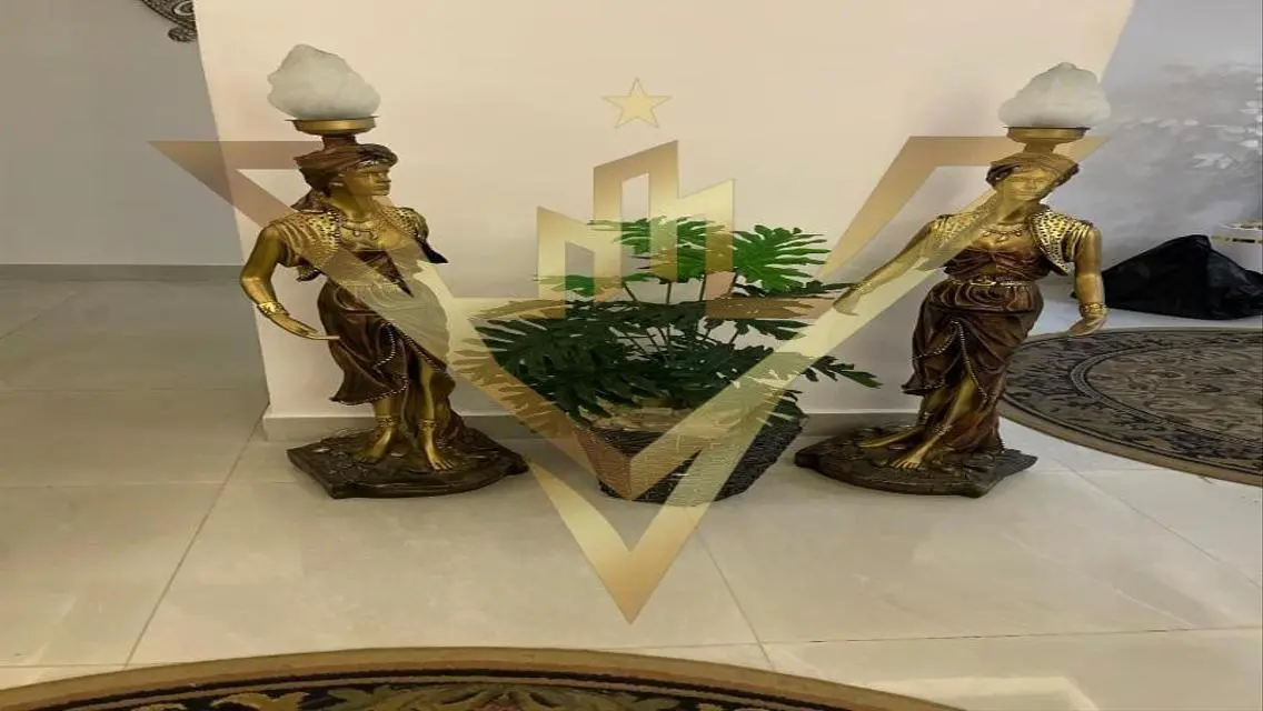 فيلا فاخرة للبيع بمساحة 250 متر