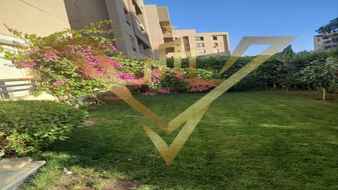 فيلا فاخرة للبيع بمساحة 250 متر