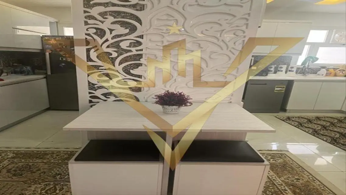 فيلا فاخرة للبيع بمساحة 250 متر