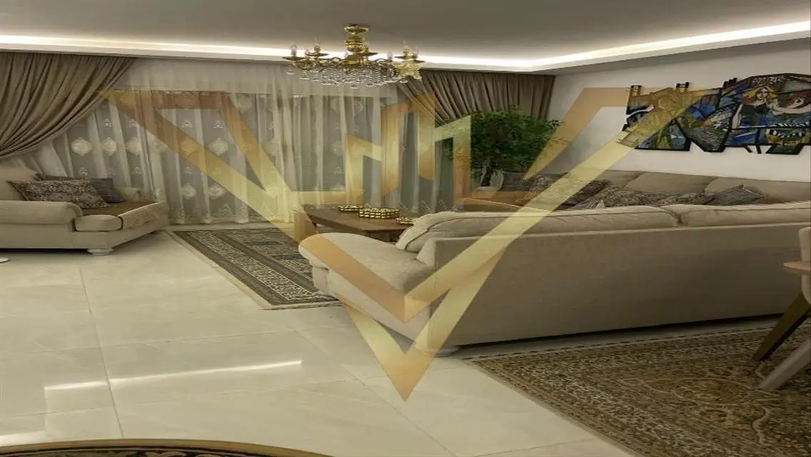 فيلا فاخرة للبيع بمساحة 250 متر