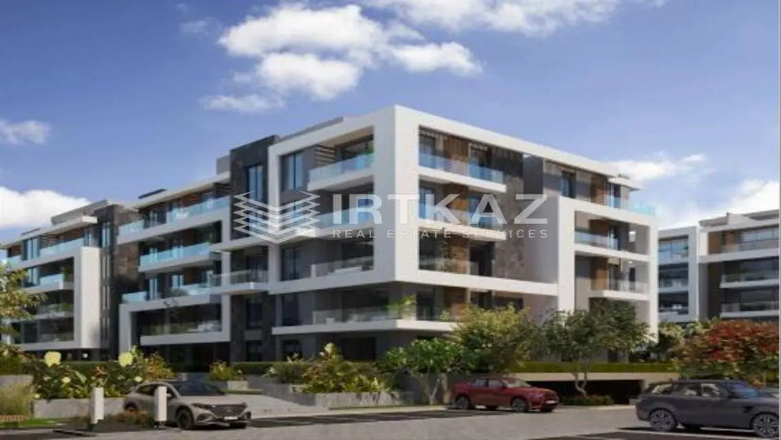 Luxury Villa with Lake View for Sale at 17,980,000 EGP
