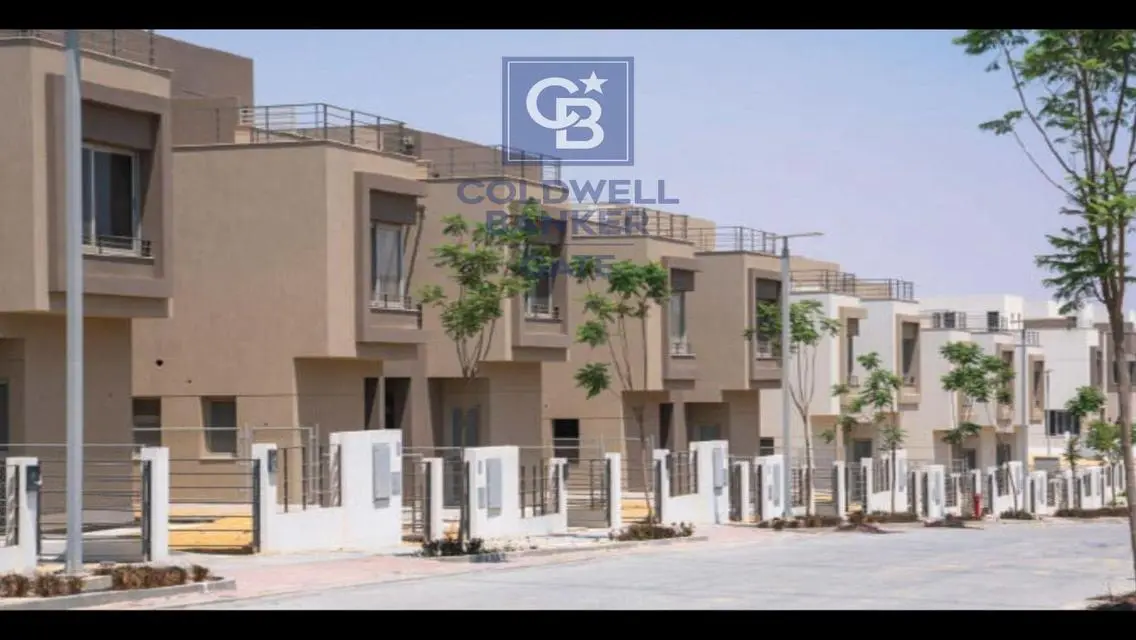 شقة فاخرة للبيع بمساحة واسعة