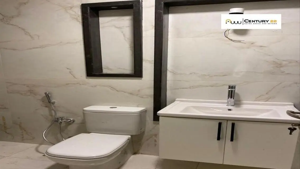 Stunning Mountain View Apartment in Icity