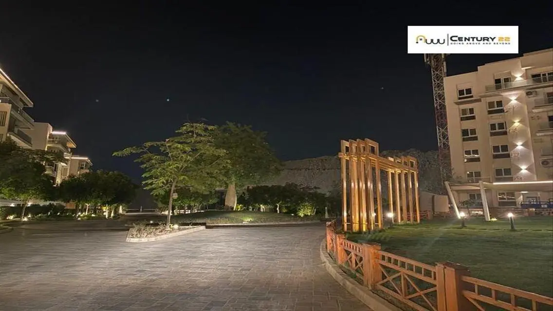 Stunning Mountain View Apartment in Icity