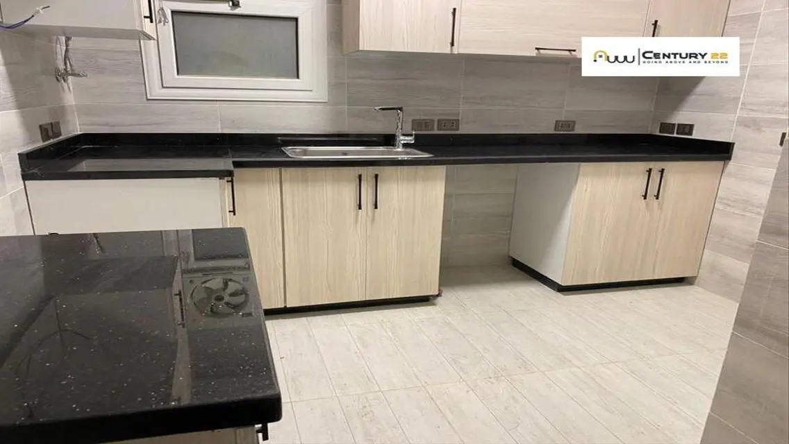 Stunning Mountain View Apartment in Icity