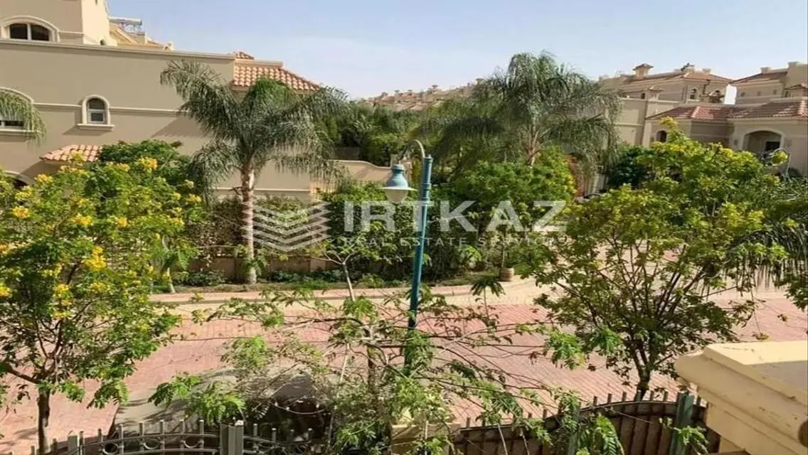 شقة فاخرة مع وسائل الراحة المتميزة للبيع