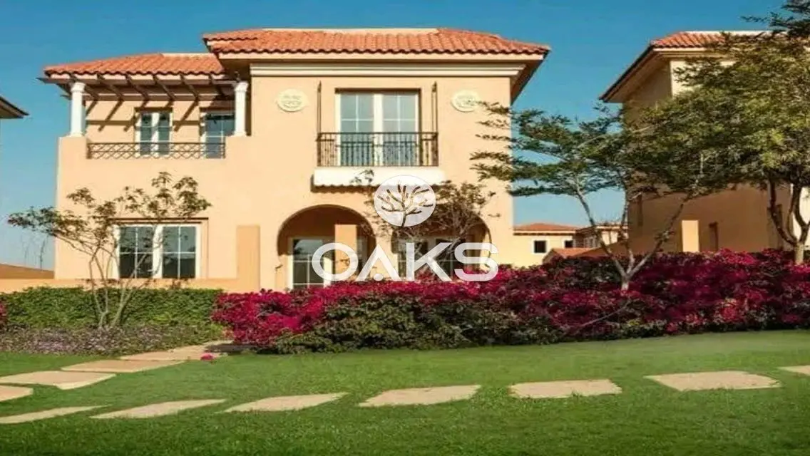 Luxury Villa in Hyde Park with All Amenities