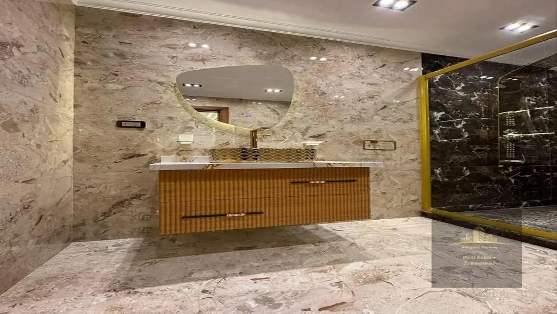 Luxurious 3-Bedroom Apartment for Sale - 280 Sqm in Prime Location