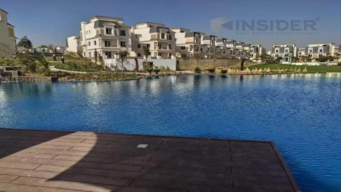 فيلا فاخرة في ICity - 25 متر مع مسبح ونادي صحي