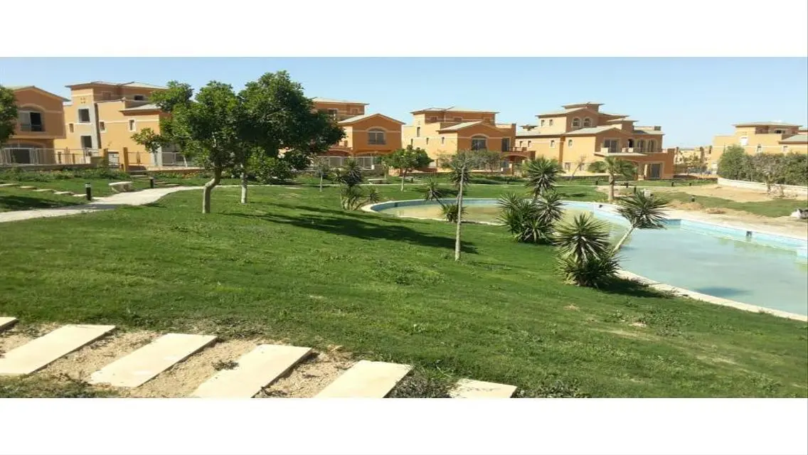 Luxury Villa for Sale with Private Garden and Pool in Prime Location