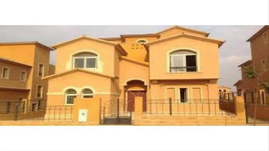 Luxury Villa for Sale with Private Garden and Pool in Prime Location