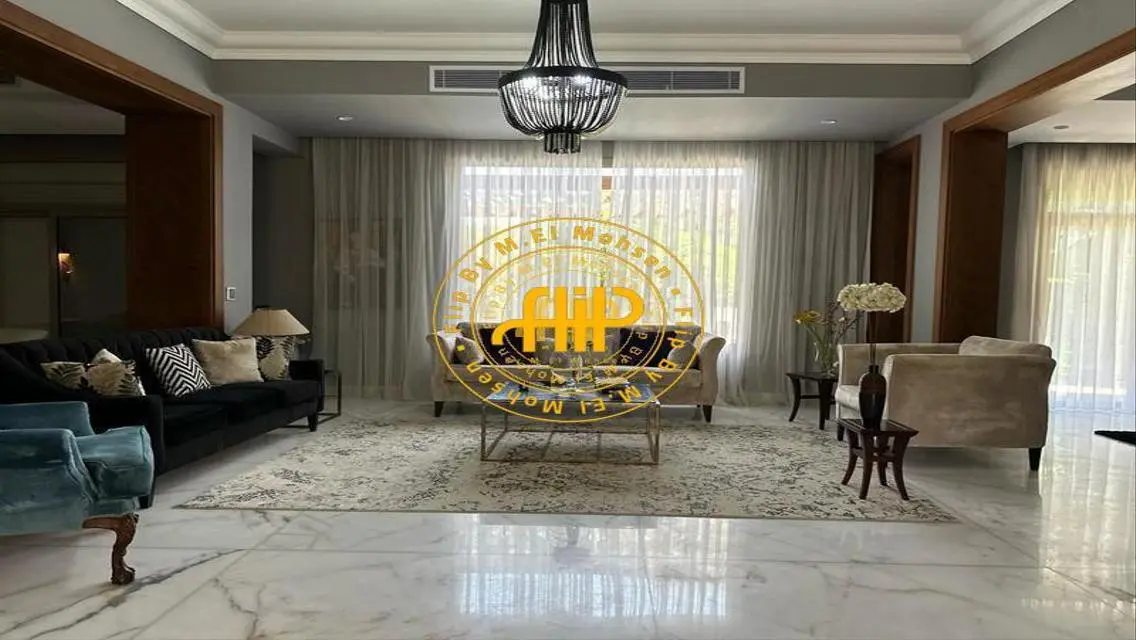 منزل رائع بمساحة 1000 متر مع شرفة وحديقة خاصة