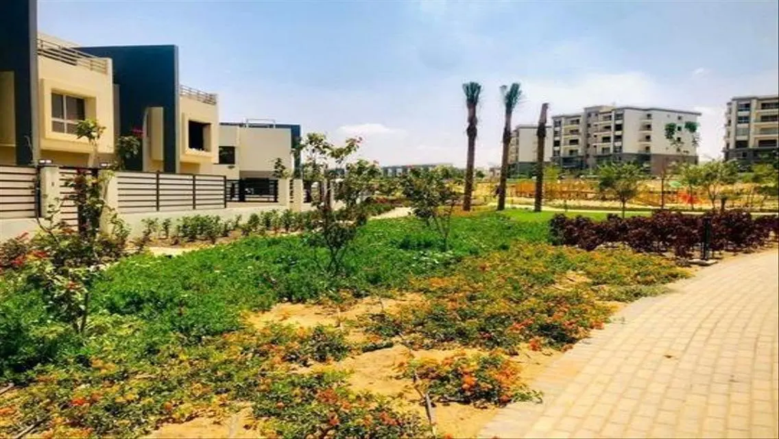 فيلا فاخرة 278 متر مع جميع المرافق في منطقة مميزة