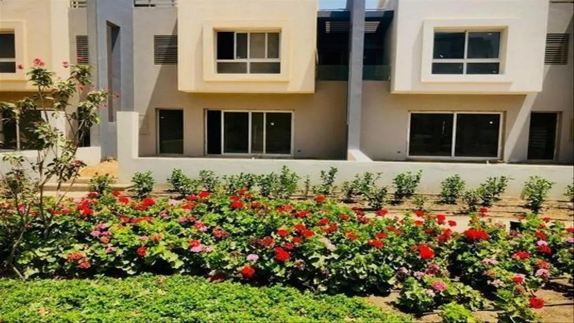 فيلا فاخرة 278 متر مع جميع المرافق في منطقة مميزة