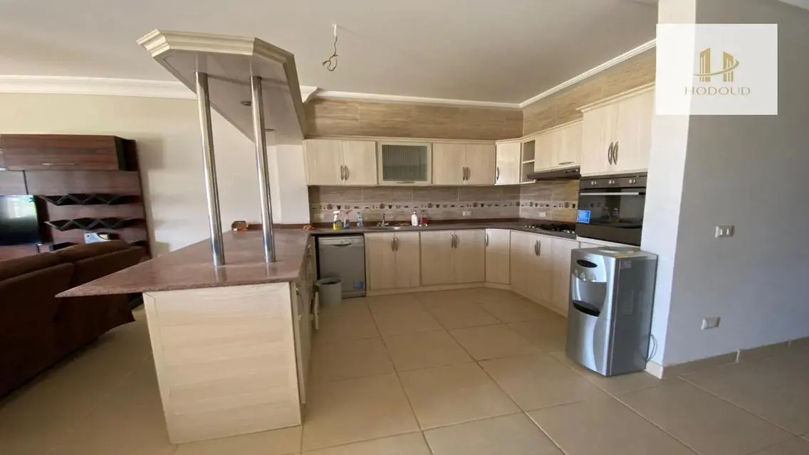 Exceptional 180 sqm Apartment with 3 Bedrooms in the Heart of the City
