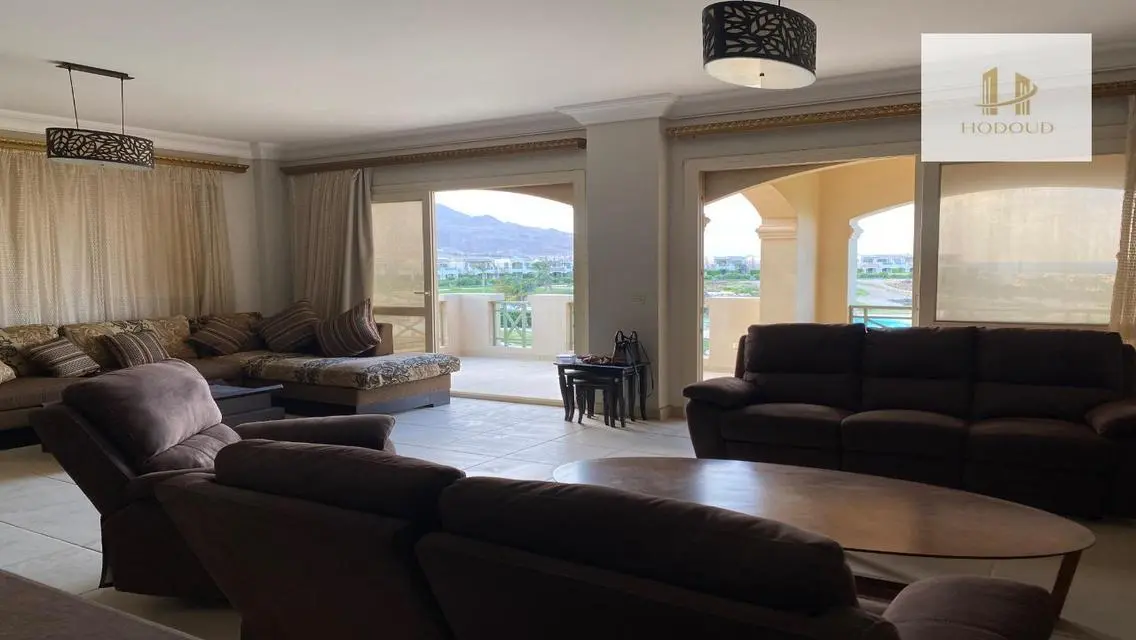 Exceptional 180 sqm Apartment with 3 Bedrooms in the Heart of the City