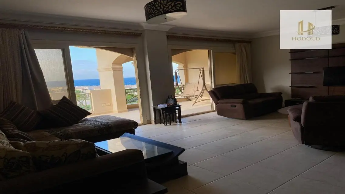 Exceptional 180 sqm Apartment with 3 Bedrooms in the Heart of the City