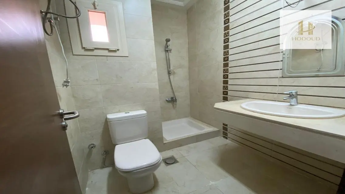 Exceptional 180 sqm Apartment with 3 Bedrooms in the Heart of the City