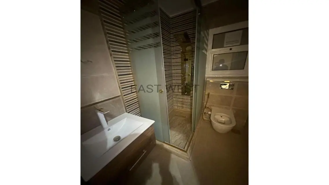 Exclusive Apartment with Fantastic Amenities in a Prime Location