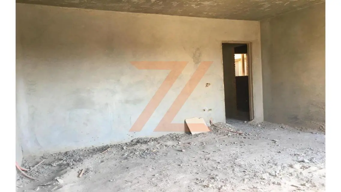 Luxury Apartment for Sale with Spacious Garden