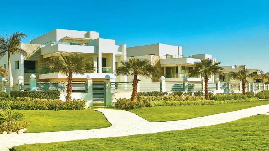 Luxury Villa for Sale with Private Garden and Modern Amenities