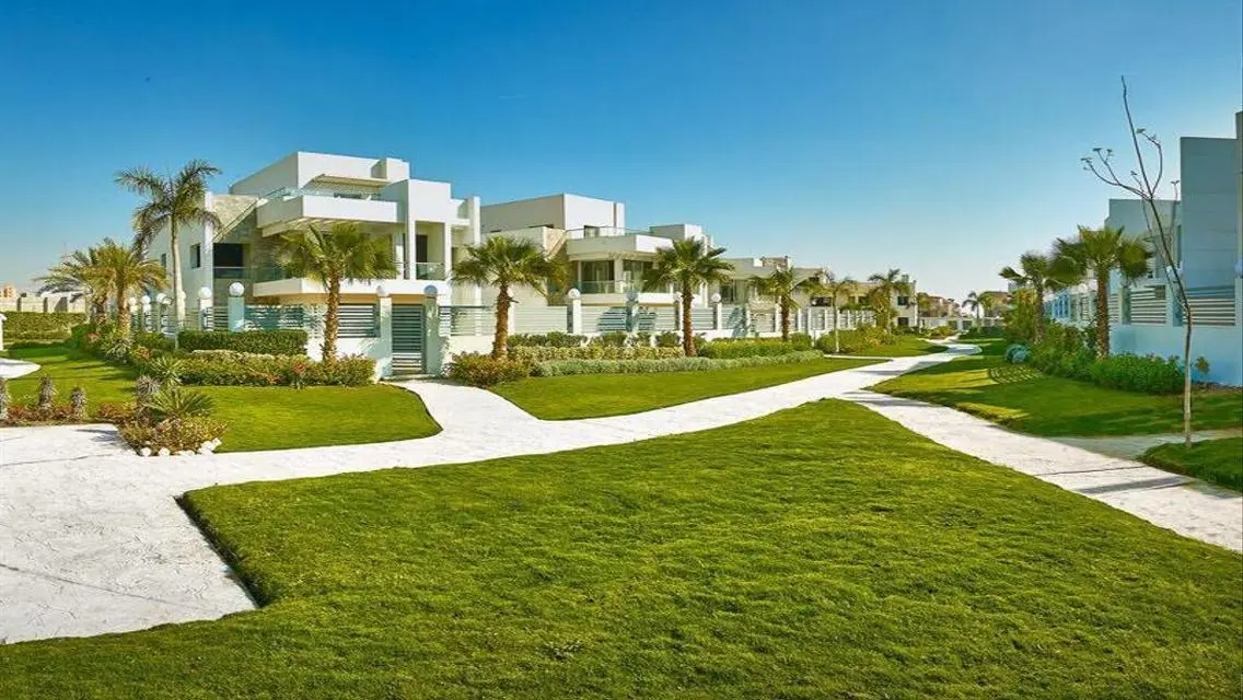 Luxury Villa for Sale with Private Garden and Modern Amenities