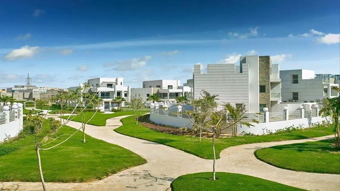 Luxury Villa for Sale with Private Garden and Modern Amenities