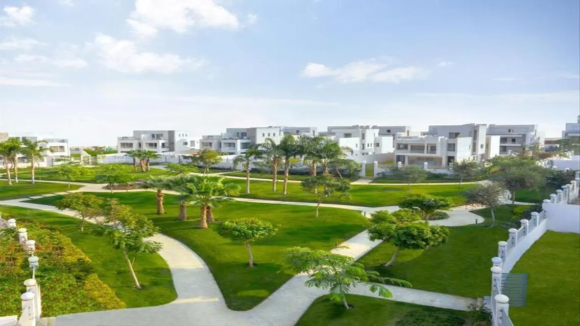 Luxury Villa for Sale with Private Garden and Modern Amenities