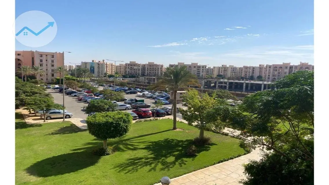 شقة رائعة للبيع في موقع متميز