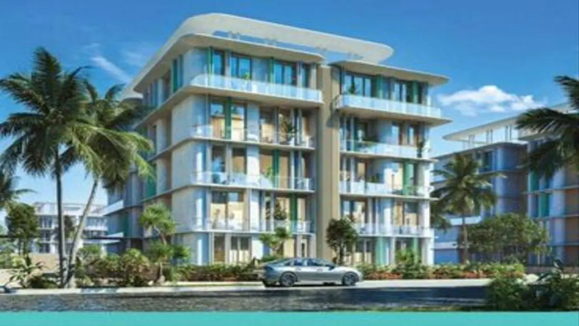 Chalet for Sale in Marseille Beach - Prime Location at a Great Price