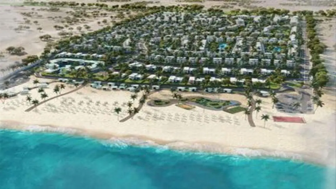 Chalet for Sale in Marseille Beach - Prime Location at a Great Price