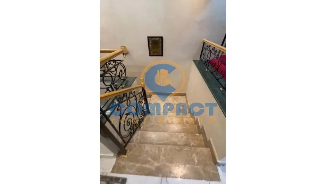 شقة فاخرة للبيع بمساحة 200 متر