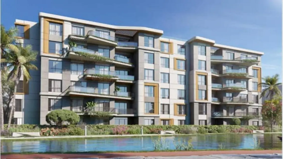 Luxury Apartment Overlooking the Lakes