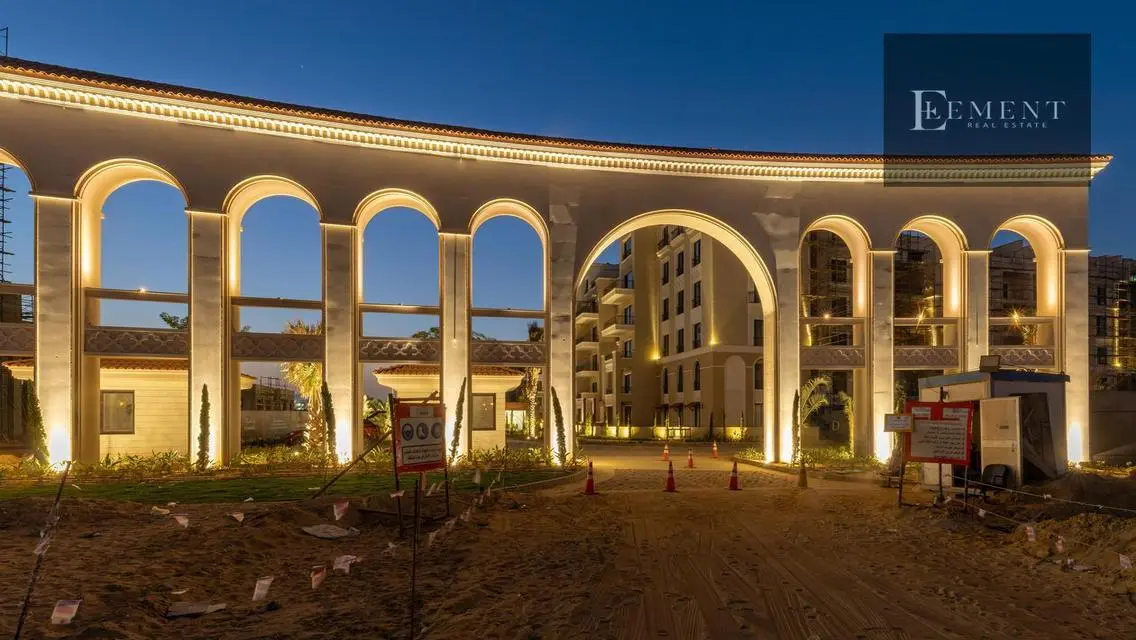 Luxury Apartment with Private Pool and Garden in the City Center