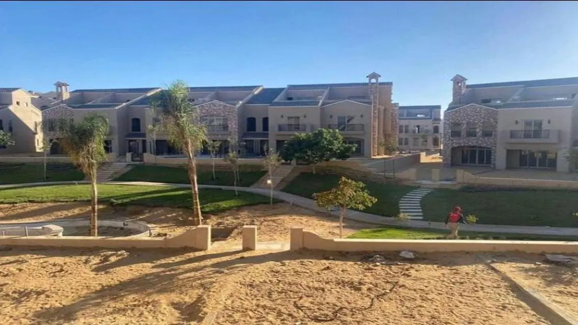 شقة فاخرة بحارس أمن وموقف مغطى