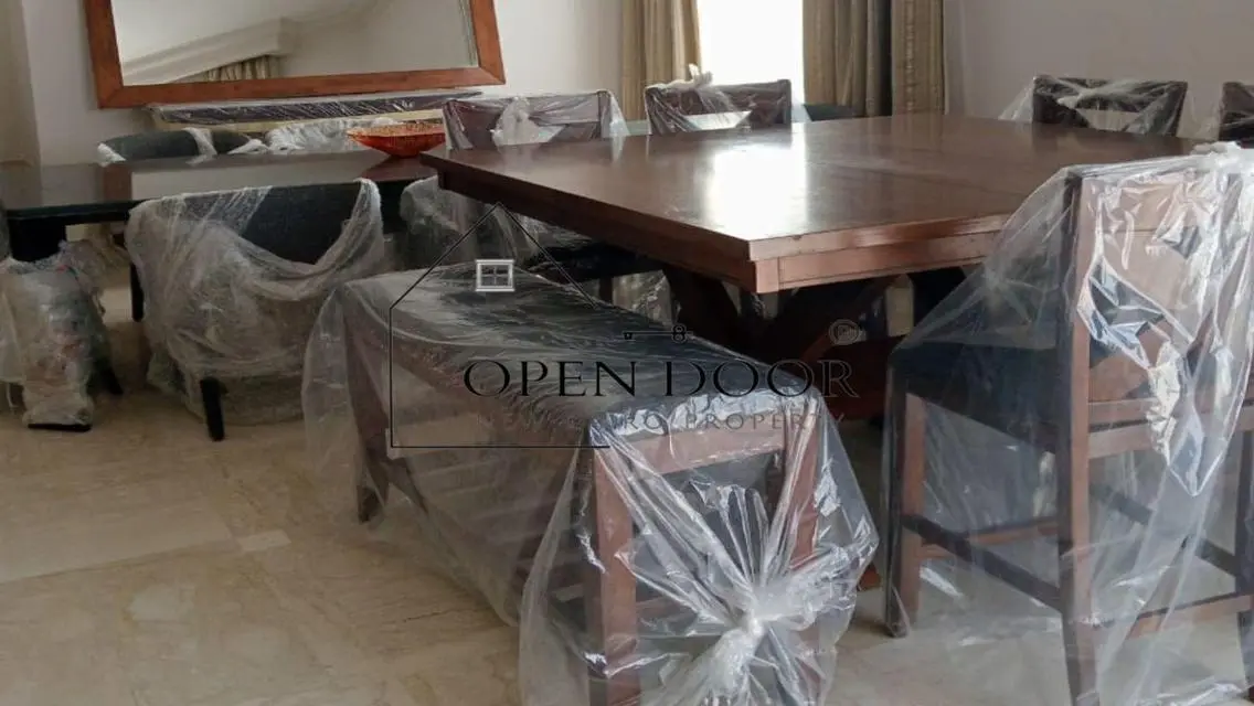 فيلا فاخرة للبيع بـ3000 متر مربع في MRR2369