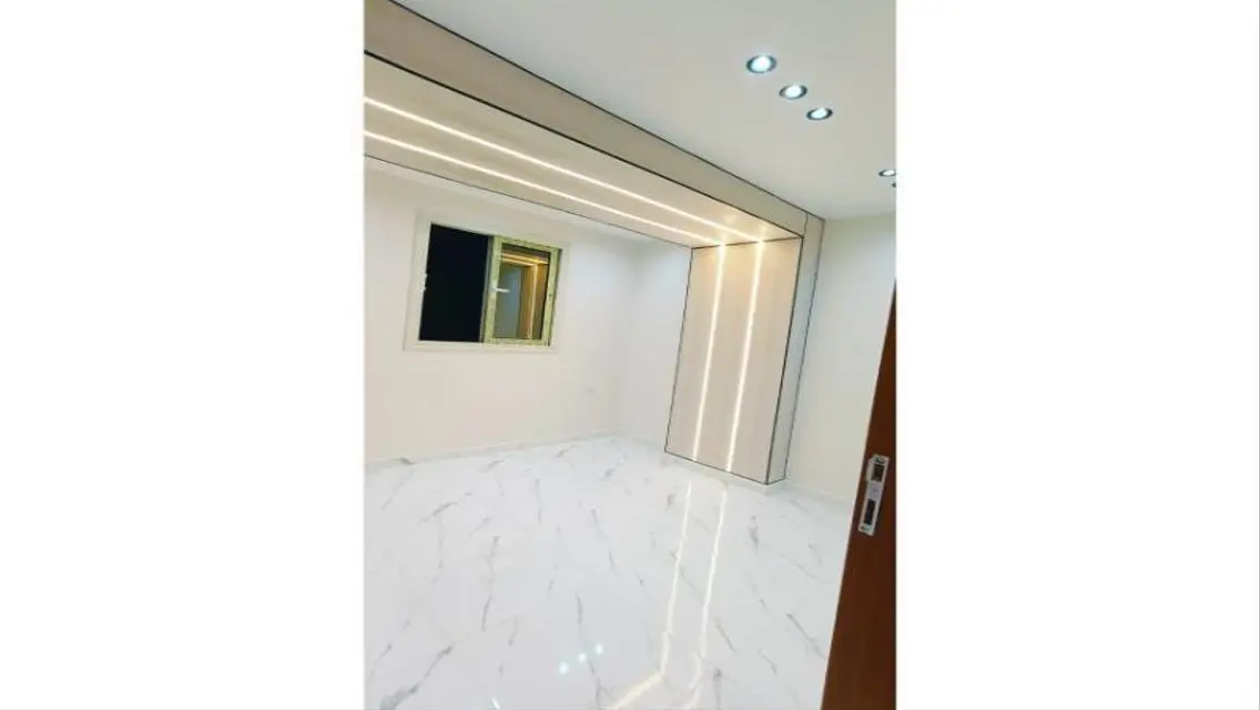 شقة مميزة للبيع -125- متر مربع