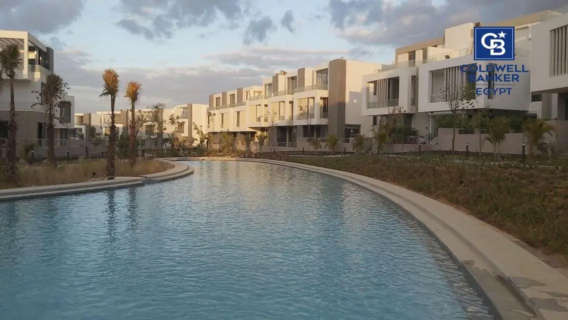 Luxury Property with Private Pool and Garden in Prime Location