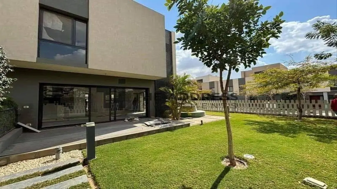 Luxury Villa for Sale in District 5 - With Private Pool and Garden