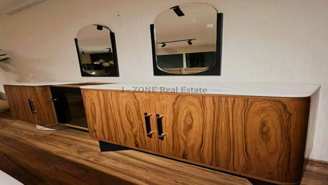 Luxury Apartment in I-Zone - 500 Square Meters
