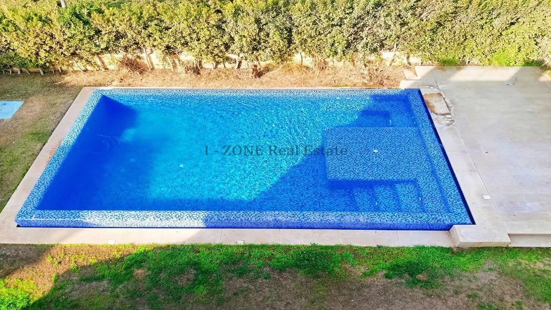 Luxury Apartment in I-Zone - 500 Square Meters